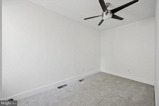 Building Photo - 2124 Pierce St