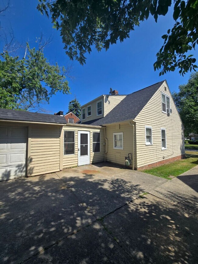 Building Photo - Partially updated spacious home
