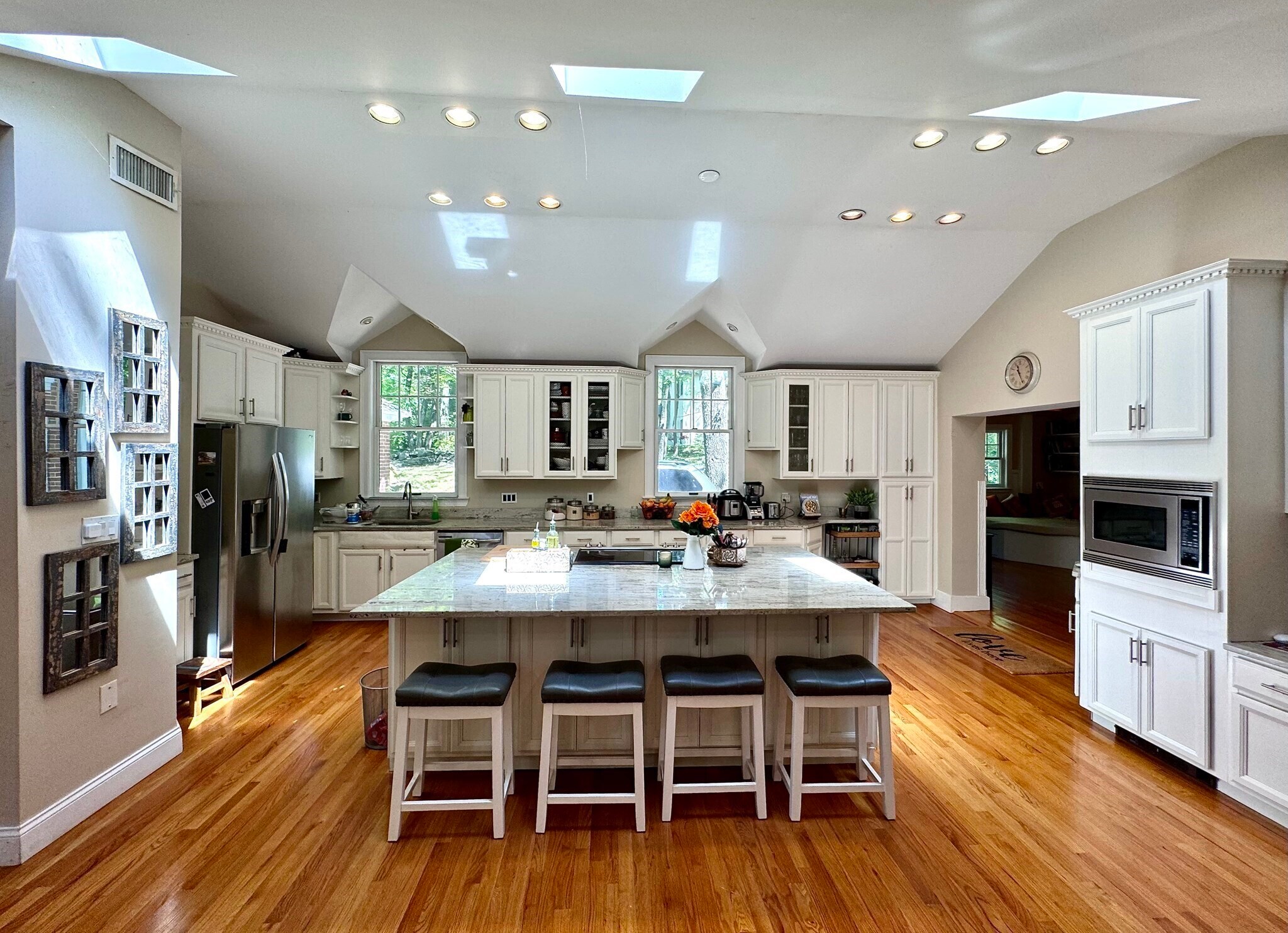 Building Photo - 27 Gammons Rd