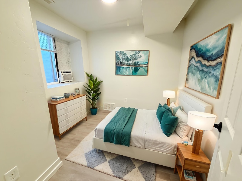 Building Photo - 3442 S 200 E