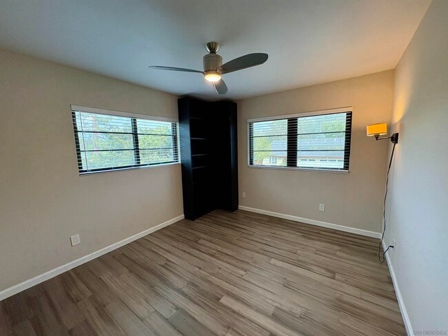 Building Photo - 12918 Biscayne Cove