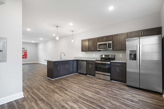 Building Photo - Pro Park Villages # 105