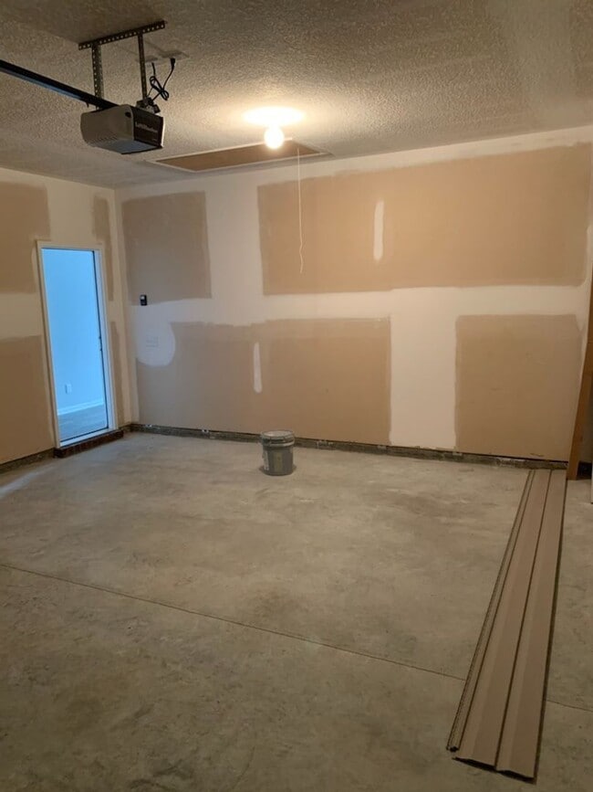 Building Photo - Coming soon!!!!