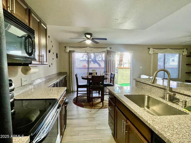 Building Photo - 14404 N Boxwood Ln