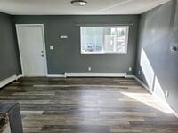 Building Photo - 534 N Bliss St
