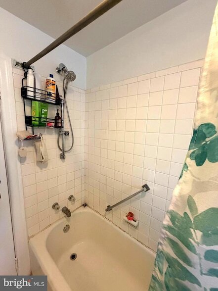 Building Photo - 5118 Oakland St