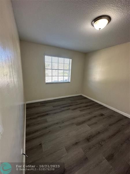 Building Photo - 401 SW 86th Ave