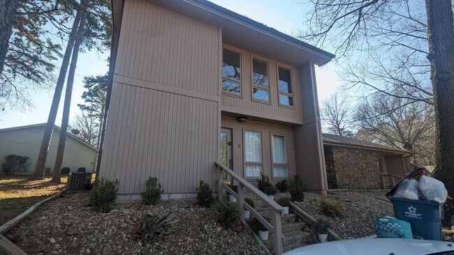 Building Photo - 9 Mellor Ln