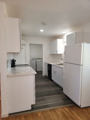 Building Photo - Remodeled 3 bed/2 bath in High Point/West Seattle with large fully fenced yard now at $2850!