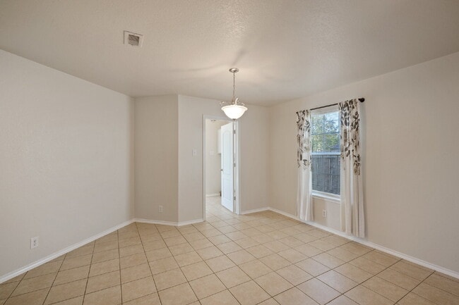 Building Photo - Beautiful 2-Story 4BR in 78254 | Near Alamo Ranch, Shopping & 1604