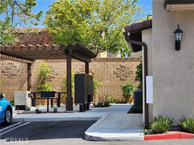 Building Photo - 2408 Villena Way