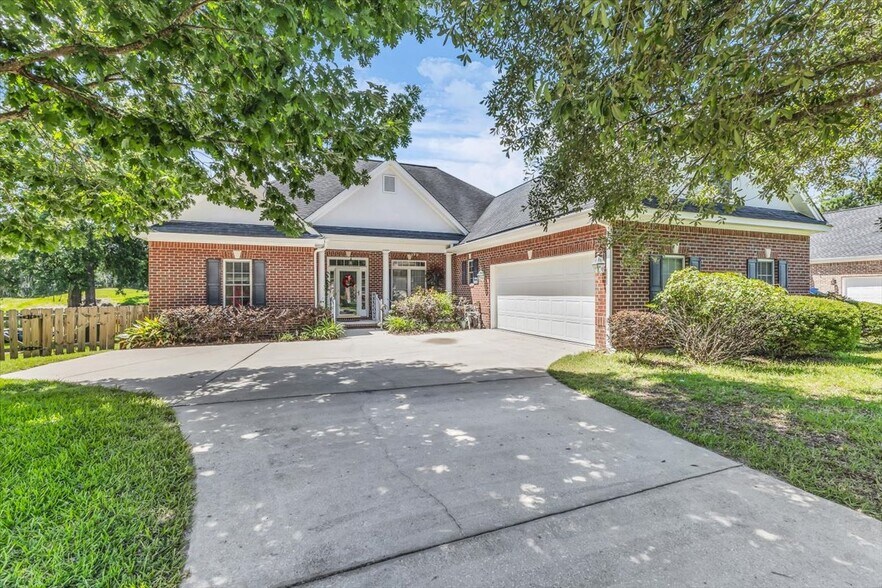 Primary Photo - 109 Southernwood Pl