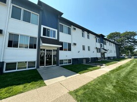 Building Photo - Copper Cove Apartments