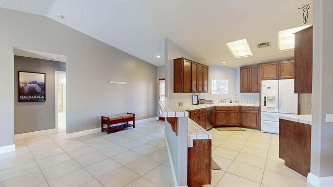 Building Photo - 78835 Lowe Dr