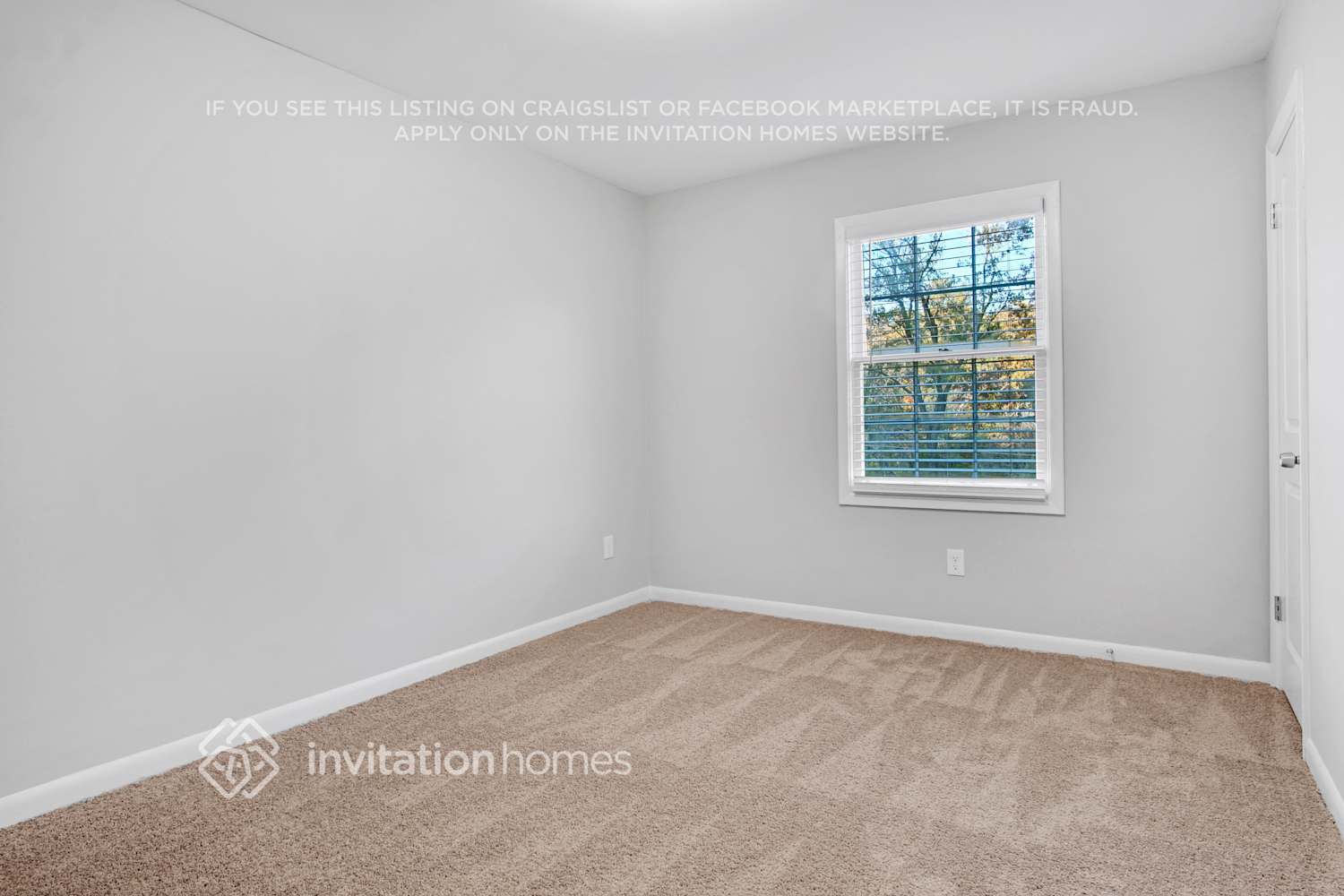 Building Photo - 1658 Pine Glen Cir