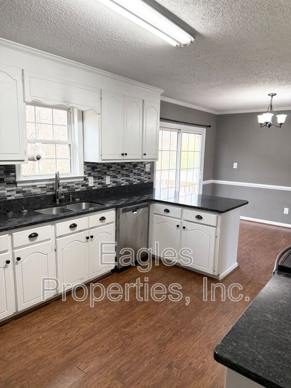 Building Photo - 306 Marlin Ln