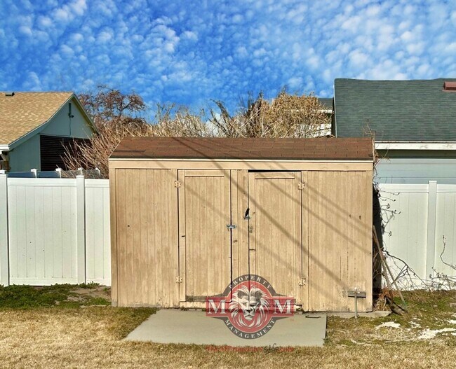 Building Photo - 2332 W 6200 S