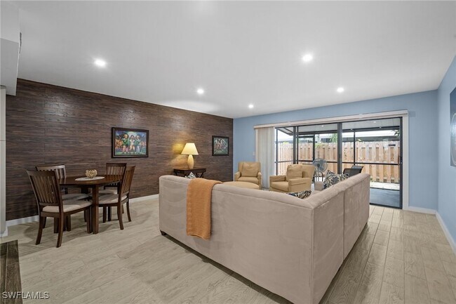 Building Photo - 833 Meadowland Dr