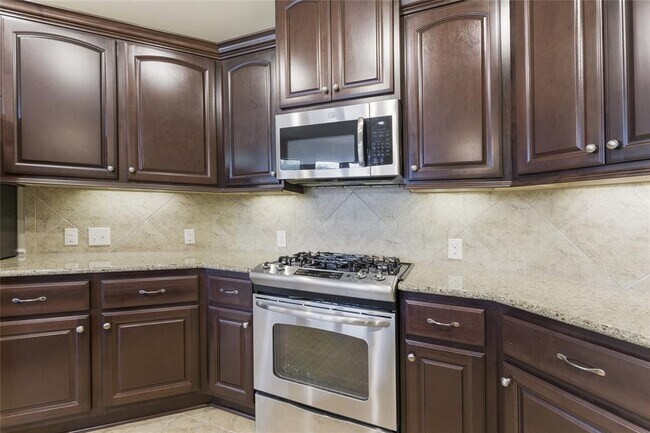 Building Photo - 13211 Misty Shore Ln