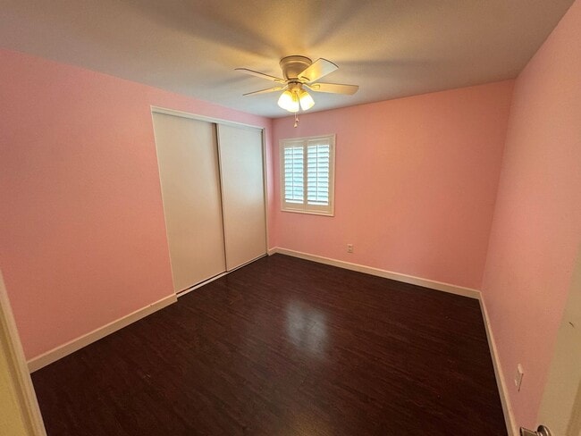 Building Photo - Single-Story East Ventura Home – 3 Bed / 1.75 Bath + Updated Interior