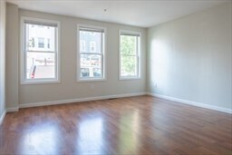 Building Photo - 45-47 Chelsea St