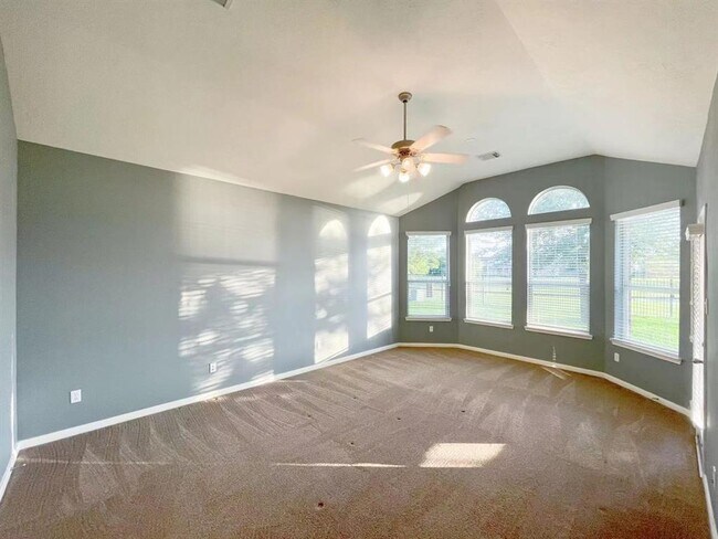 Building Photo - 10815 Lake Raven Ct