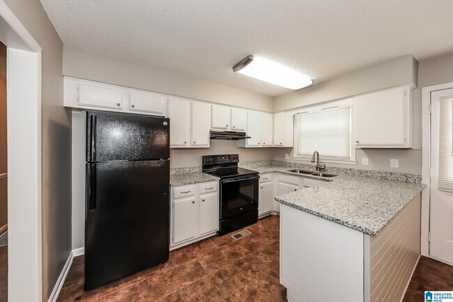 Building Photo - 1626 Mardis Dr