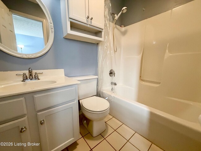 Building Photo - 749 Yorkwood Pl