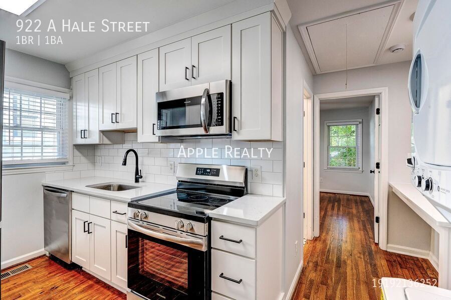 Building Photo - 922 Hale St