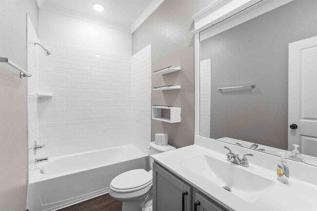 Building Photo - 364 Kenai Dr