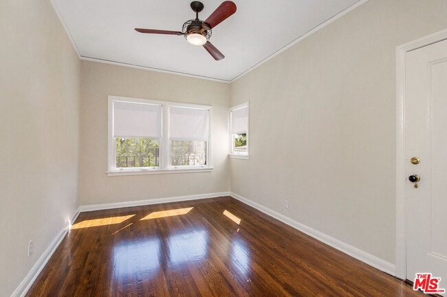 Building Photo - 846 S Lucerne Blvd