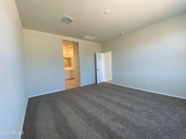 Building Photo - 1166 W Avalon Canyon Dr