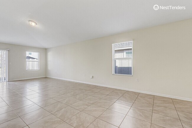 Building Photo - Like New Three Bedroom Home in Yulee's Nassau Crossing!