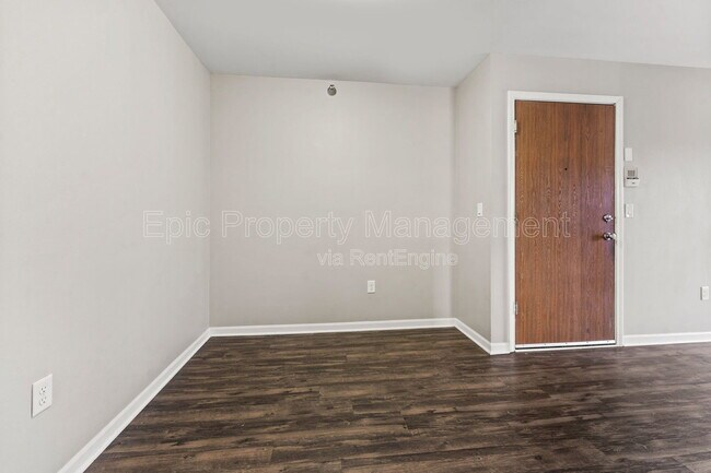 Building Photo - 3670 S John Hix Rd