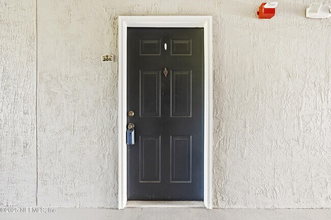 Building Photo - 410 S Villa San Marco Dr