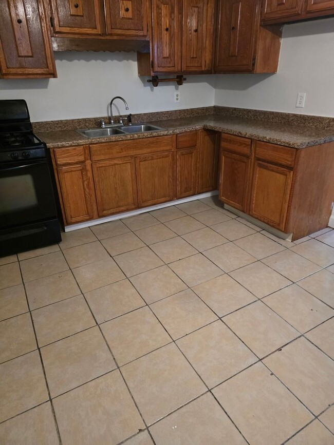 Building Photo - Charming 3-Bedroom Single Family Home – Your Perfect Space Awaits!