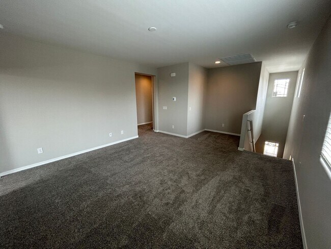 Building Photo - 17615 W San Juan Ave