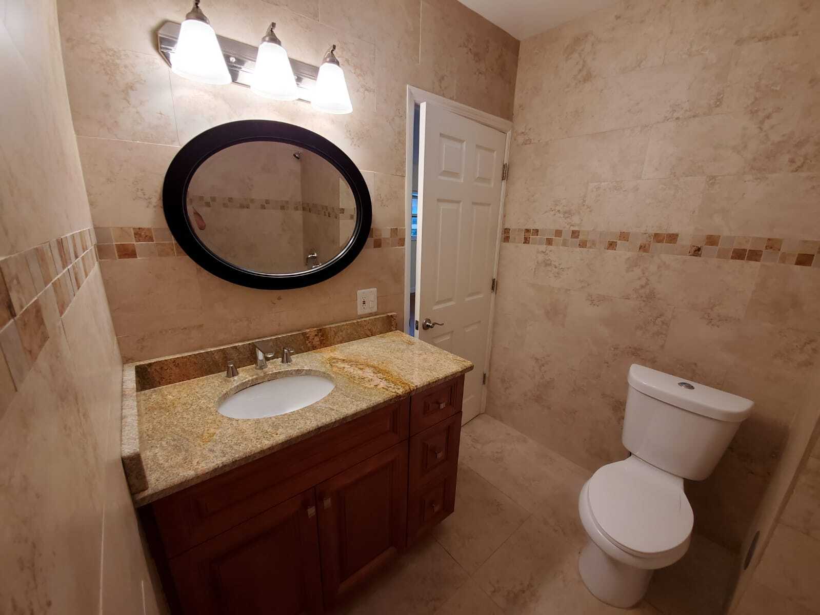 Building Photo - 802 Raymond St