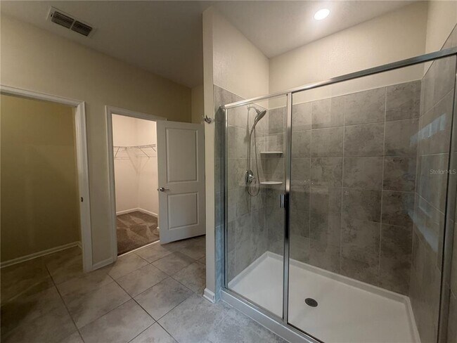 Building Photo - 8513 Golf Wy