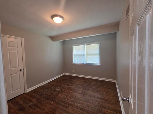 Building Photo - 1486 Patterson St
