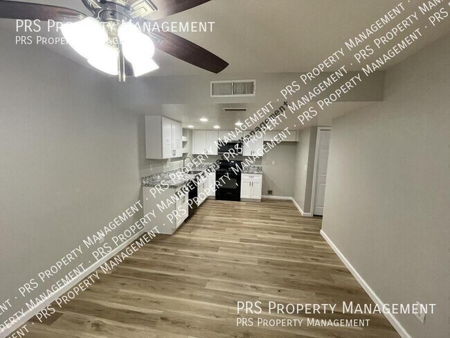 Building Photo - 3424 N Apache Cir