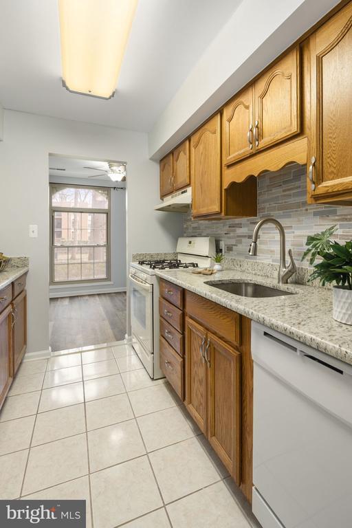 Building Photo - 3354 Woodburn Rd