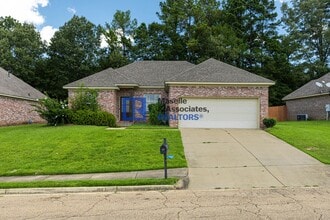 Building Photo - 3 Bed/2 Bath Home in Pearl in Silver Ridge