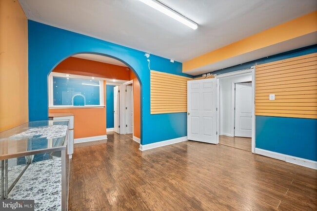 Building Photo - 807 Eastern Blvd