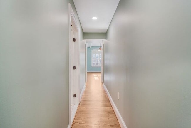 Building Photo - 204 Fauquier St