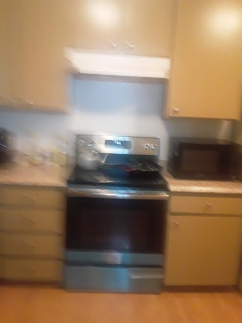 Building Photo - 629 Woodside Sierra