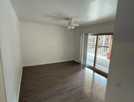 Building Photo - 5718 Ravenspur Dr