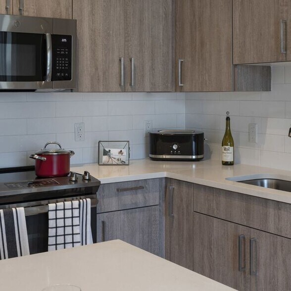 Building Photo - 2701 Biscayne Blvd