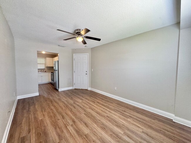 Building Photo - Winter Haven Apartment