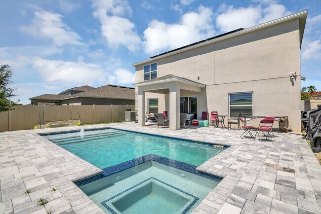 Building Photo - 5225 Tuscany Ln